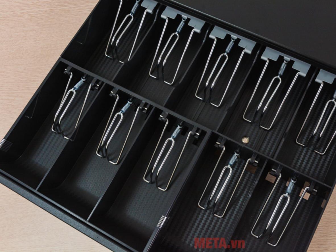 Kết nối RJ11 — tự mở khi in, tương thích phổ biến.