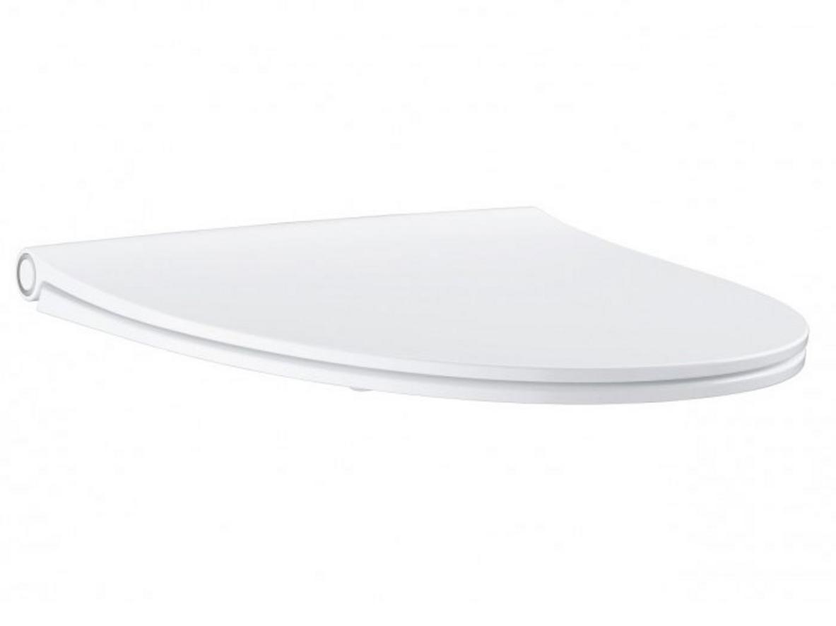 Cận cảnh bản lề SoftClose — đóng nhẹ, dừng êm.