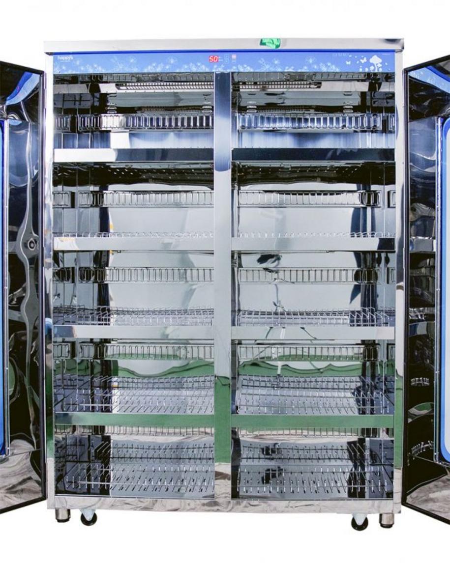 Tủ tiệt trùng Happys HPS-102D — dung tích 220 khay, kết hợp sấy và UV cho bếp công nghiệp.