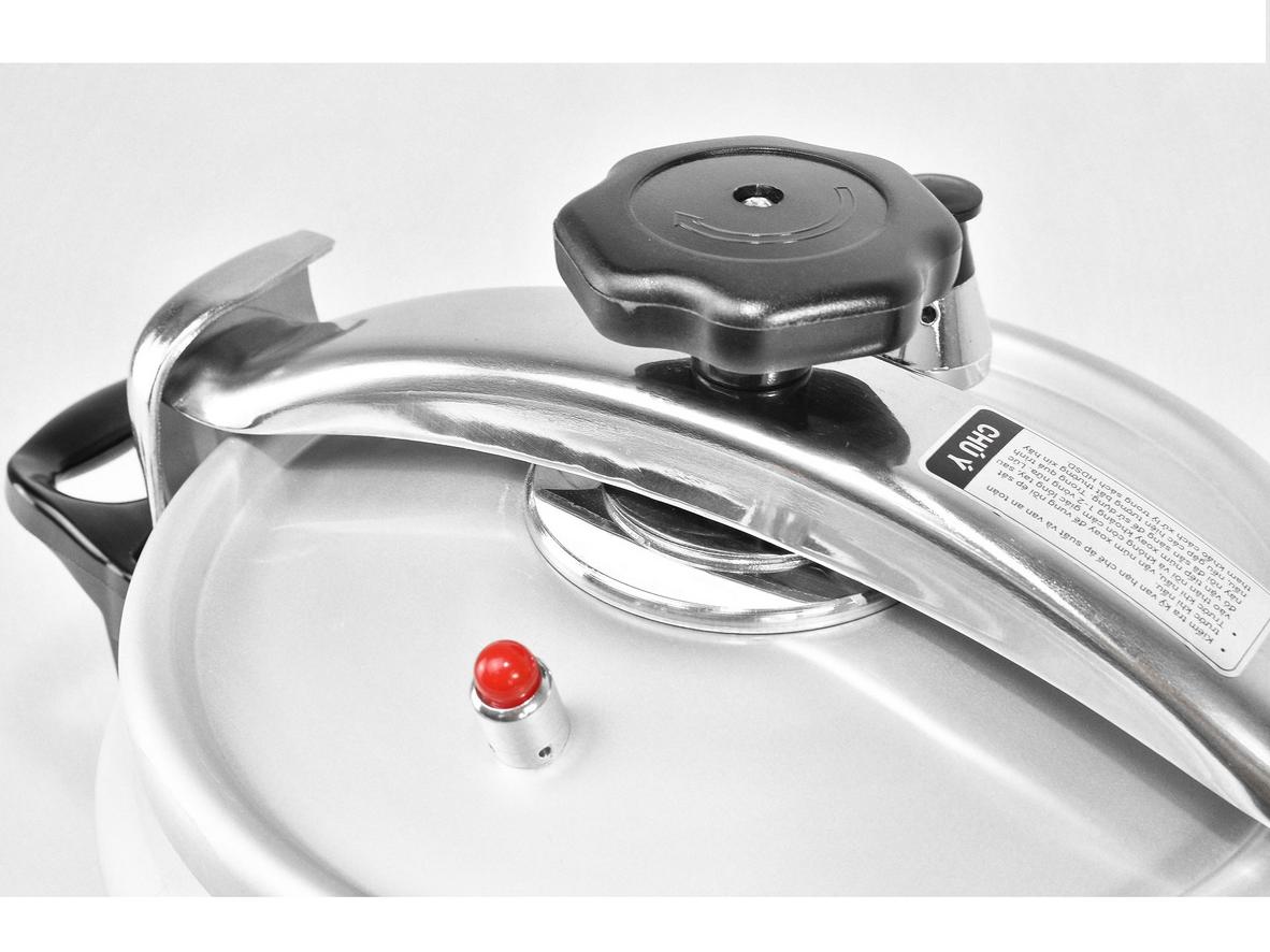 Khóa an toàn và van xả bảo vệ trong khi nấu áp suất