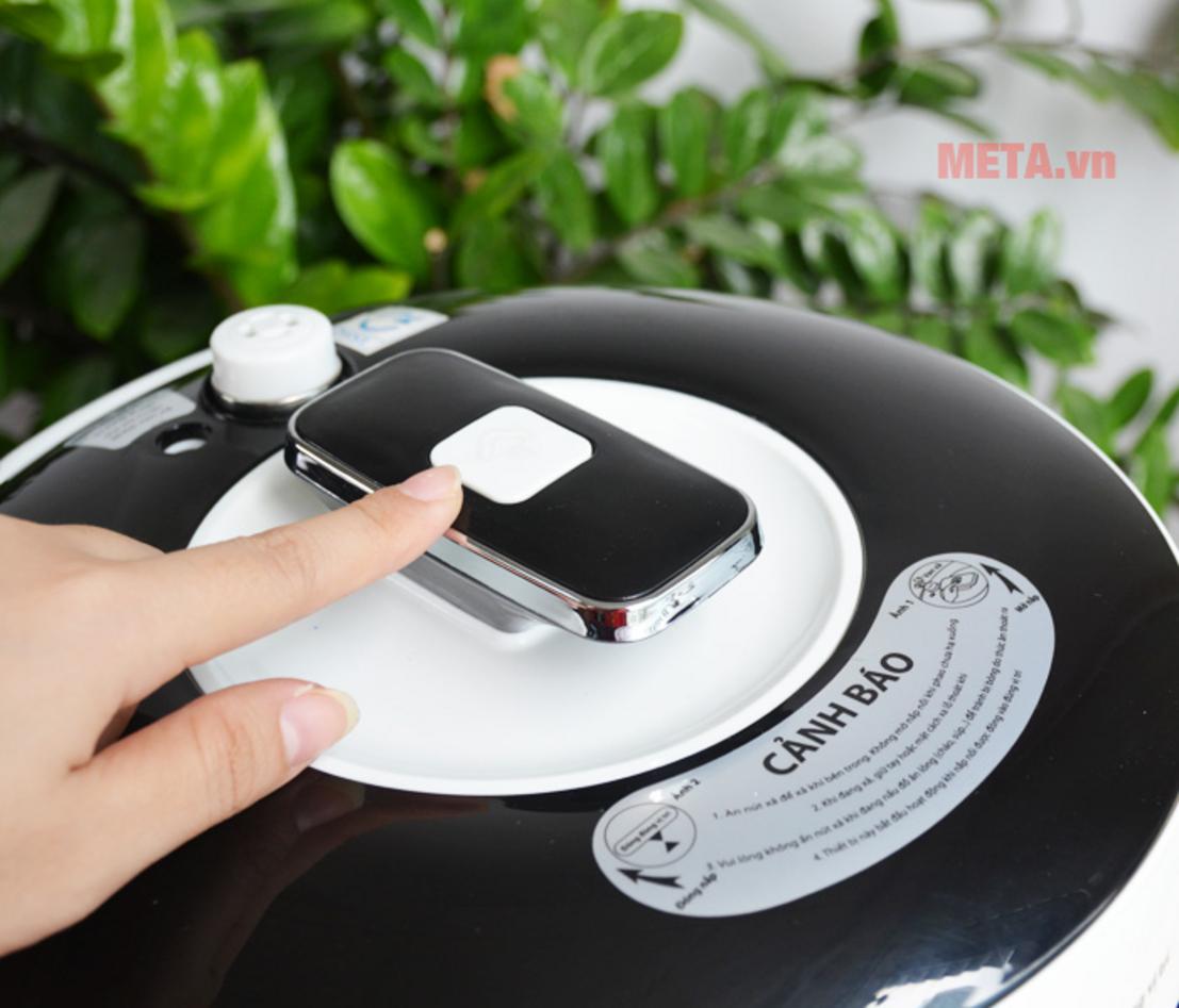 Hẹn giờ và giữ ấm tiện lợi