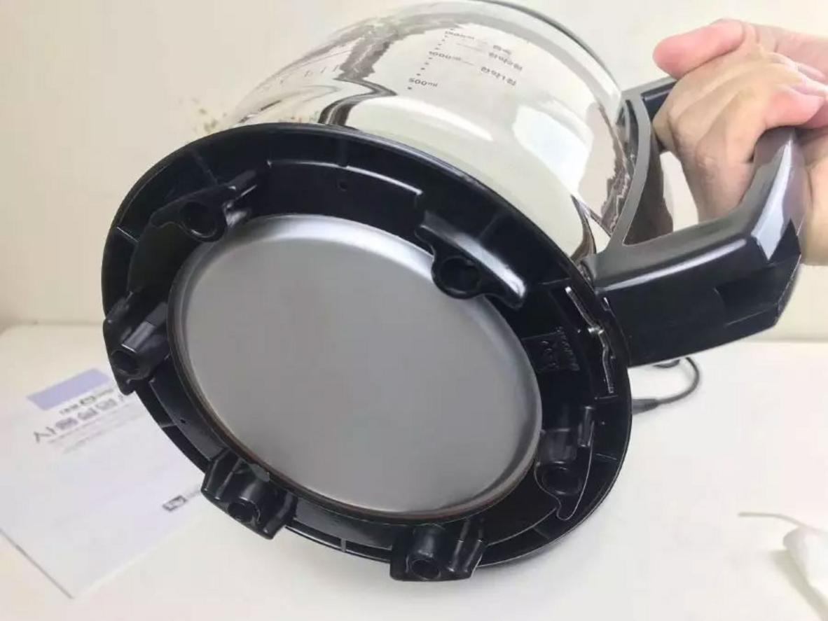 Hẹn giờ và giữ ấm 50–70°C — tiện lợi và an toàn.