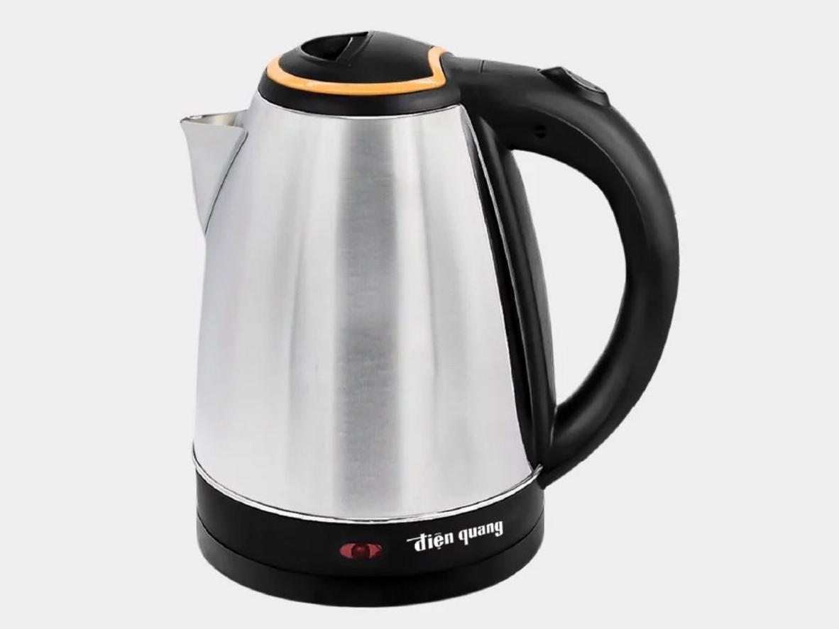 Ấm đun nước Điện Quang EKT06 1.8L - thiết kế gọn nhẹ, hoàn thiện inox sáng bóng.