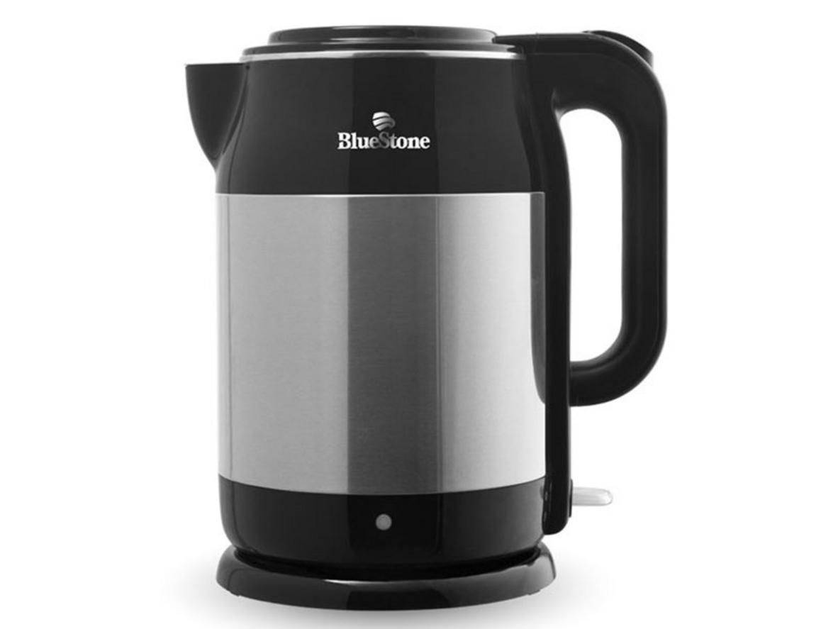 Ấm đun nước BlueStone KTB-3468 — đun nhanh, an toàn cho gia đình.
