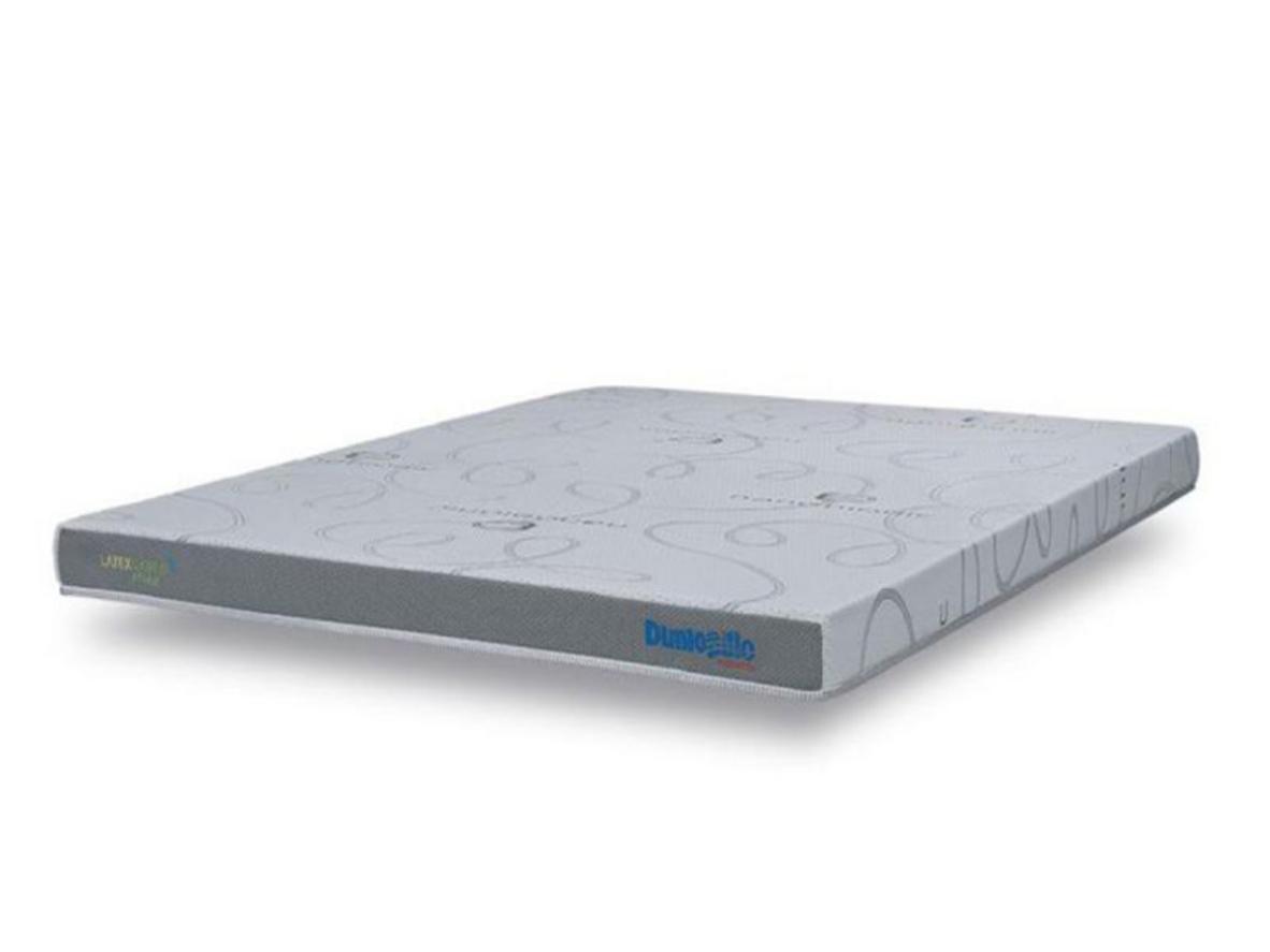 Nệm Dunlopillo Latex World Relax 10cm — mát, ôm sát, an toàn cho gia đình.