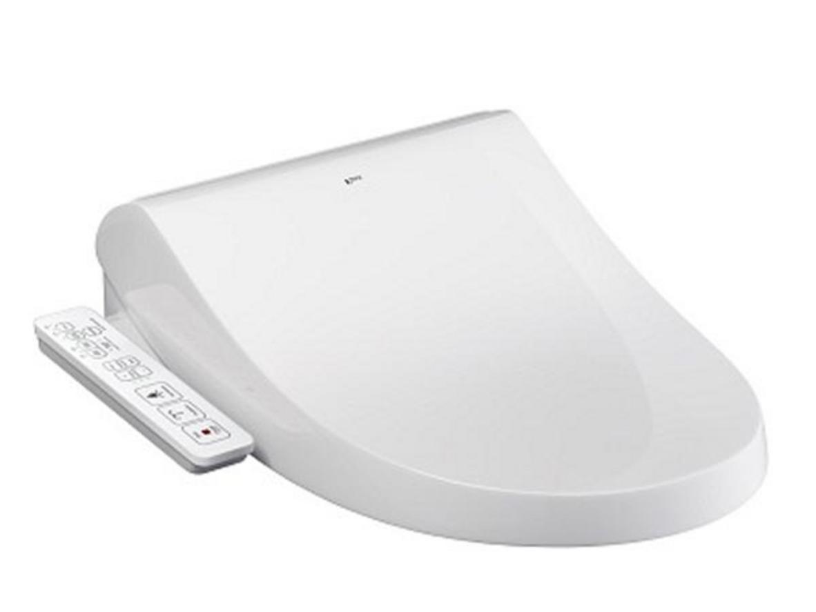 Nắp bồn cầu điện tử Inax CW-H17VN — nâng tầm vệ sinh và tiện nghi cho gia đình.