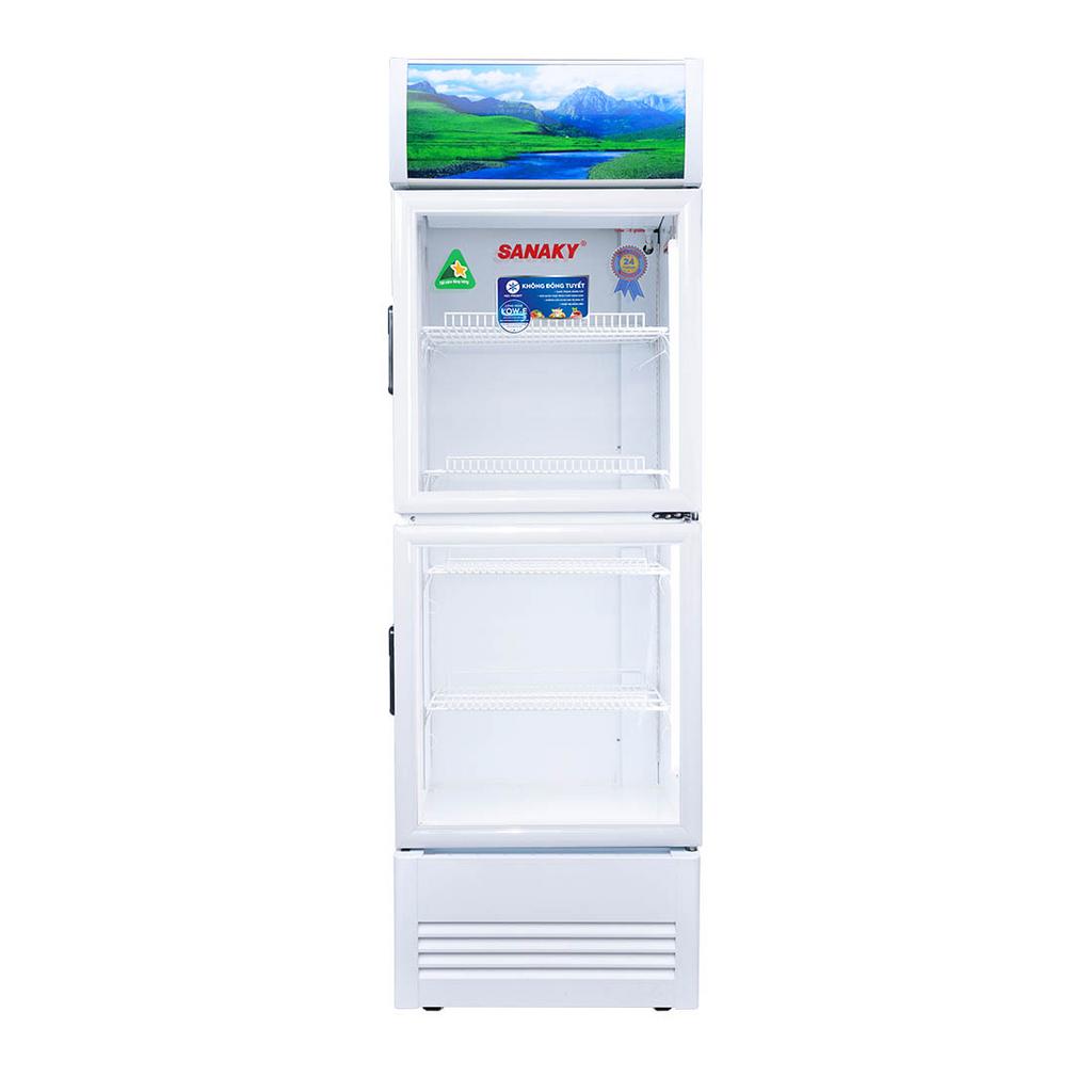 Tủ mát Sanaky VH-3088KW trưng bày trong cửa hàng — kính Low‑E giữ mặt kính trong, tăng hiển thị sản phẩm.