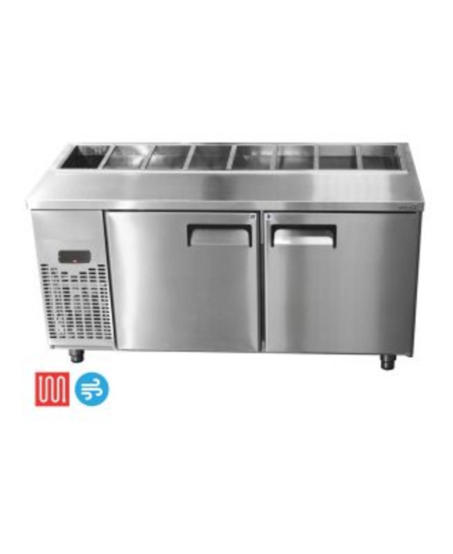Hero: Tủ Bàn Salad Happys HWA-1500SH (Half-top) trong quầy phục vụ.