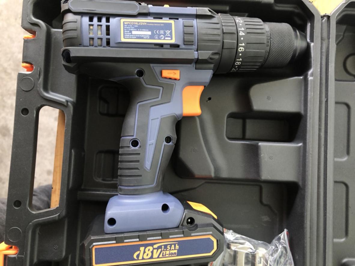 Chế độ khoan búa và lực siết 45 Nm cho công việc nặng