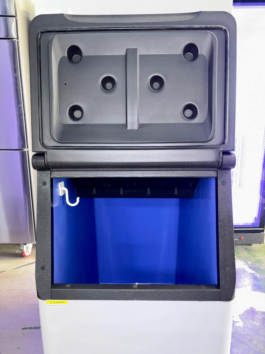 Kích thước tiêu chuẩn và vật liệu dễ vệ sinh.