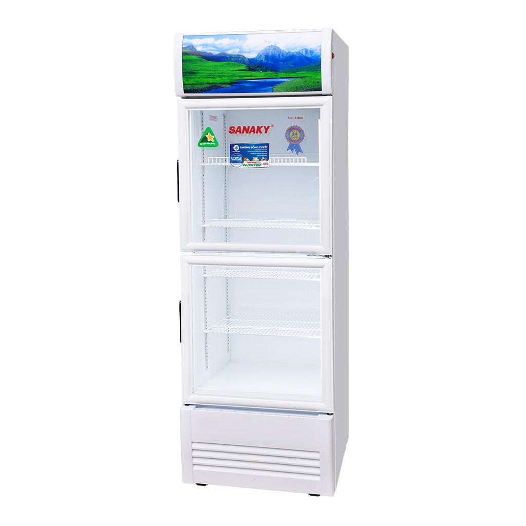 Kính Low‑E giúp trưng bày chuyên nghiệp, không che mờ sản phẩm.