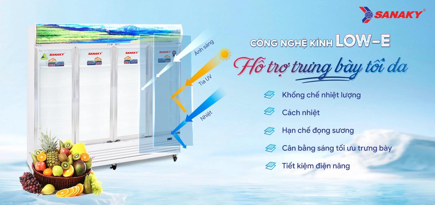 Cánh kính Low‑E và sưởi kính giữ kính luôn trong, tối đa hóa doanh số trưng bày.