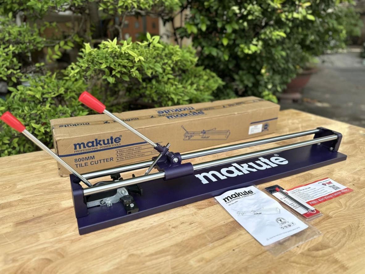 Thước laser và thanh dẫn đôi Makute TC800-3