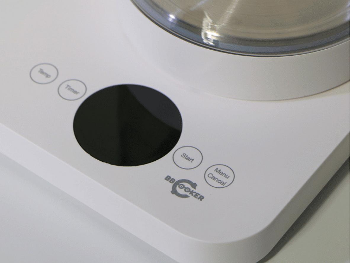 Lòng nồi ceramic an toàn và dễ lau chùi.