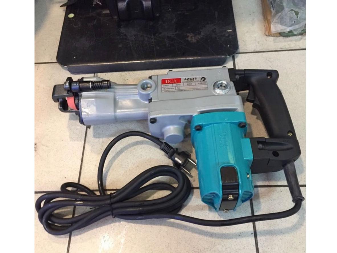 Đục mạnh, khoan lỗ lớn đến 38mm