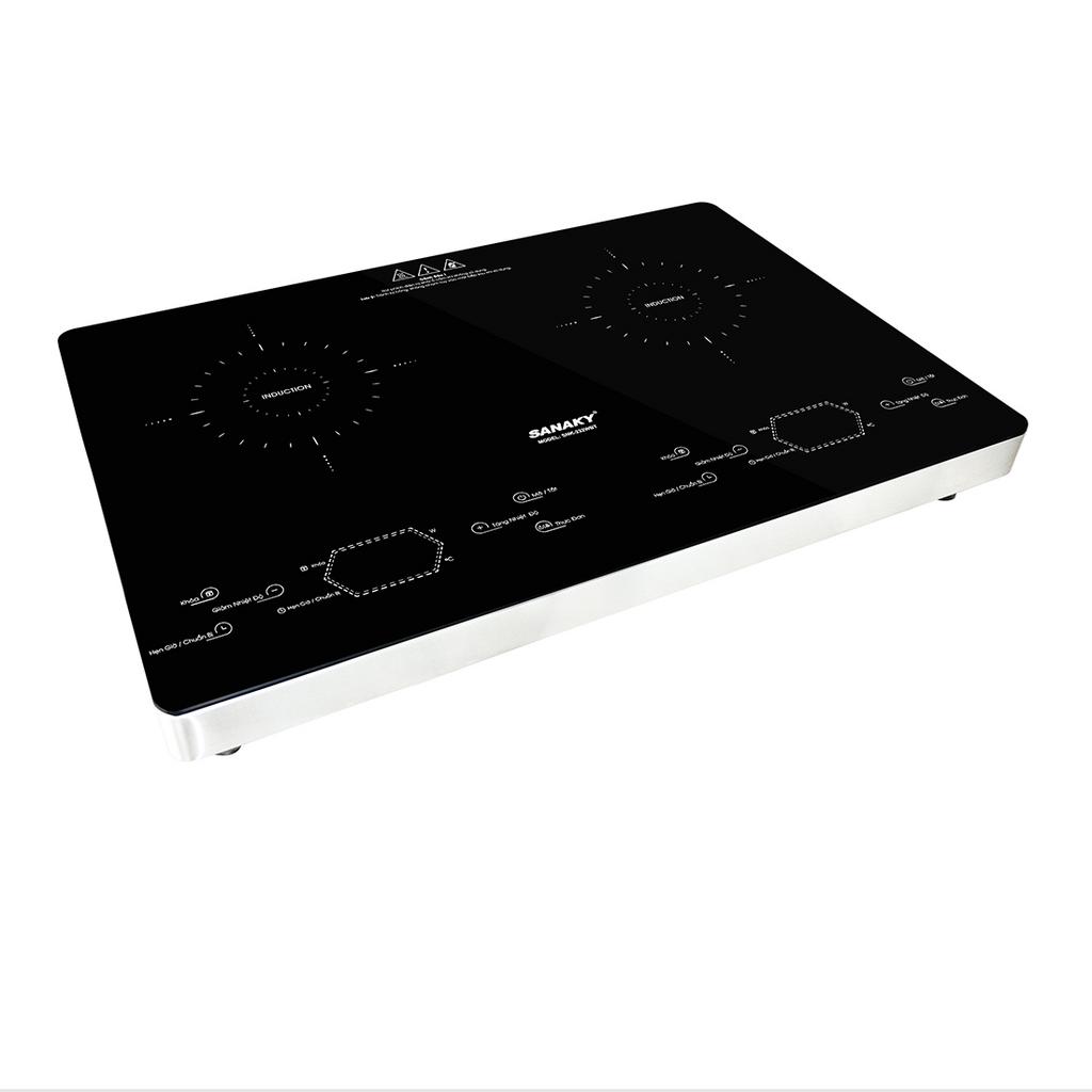 Mặt kính Crystal dễ lau chùi, chống trầy xước nhẹ.