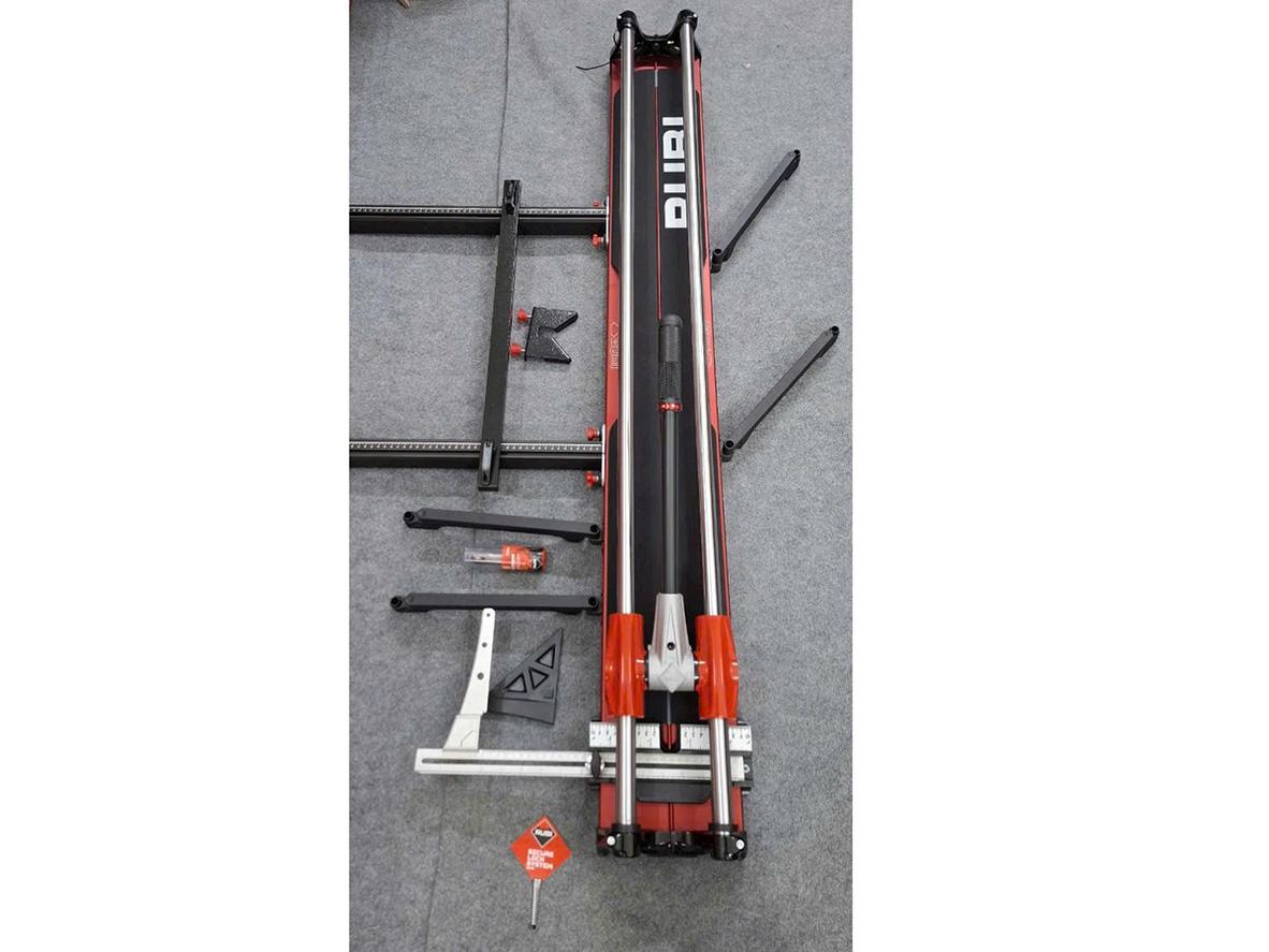 Cận cảnh thanh trượt đúc và cụm bẩy 6 bạc đạn của Rubi HIT 1200 Plus — trượt mượt, chính xác trên công trình lớn.