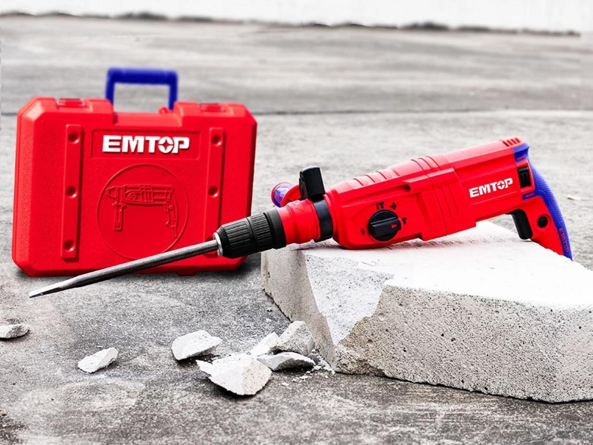 Công suất 800W giúp khoan nhanh và ổn định