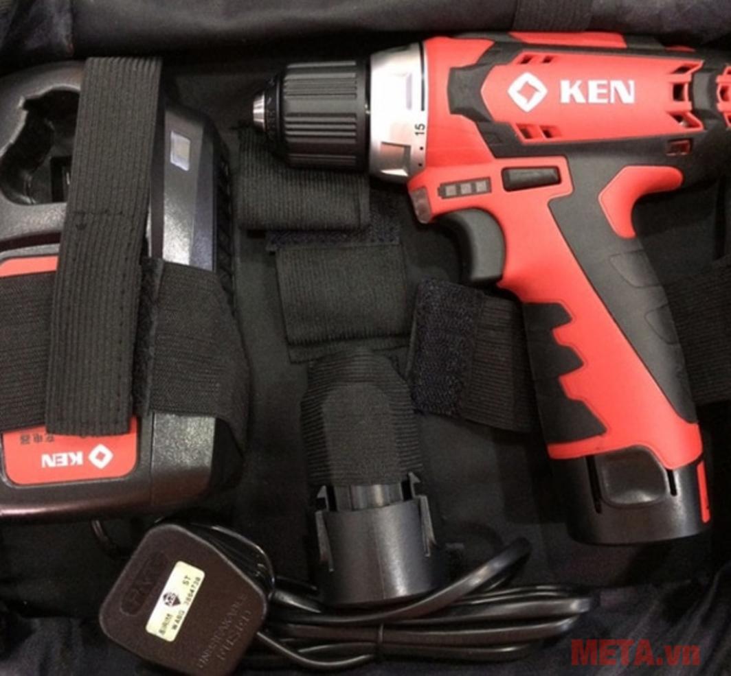 Thiết kế công thái học, đèn LED và vỏ cao su chống trượt