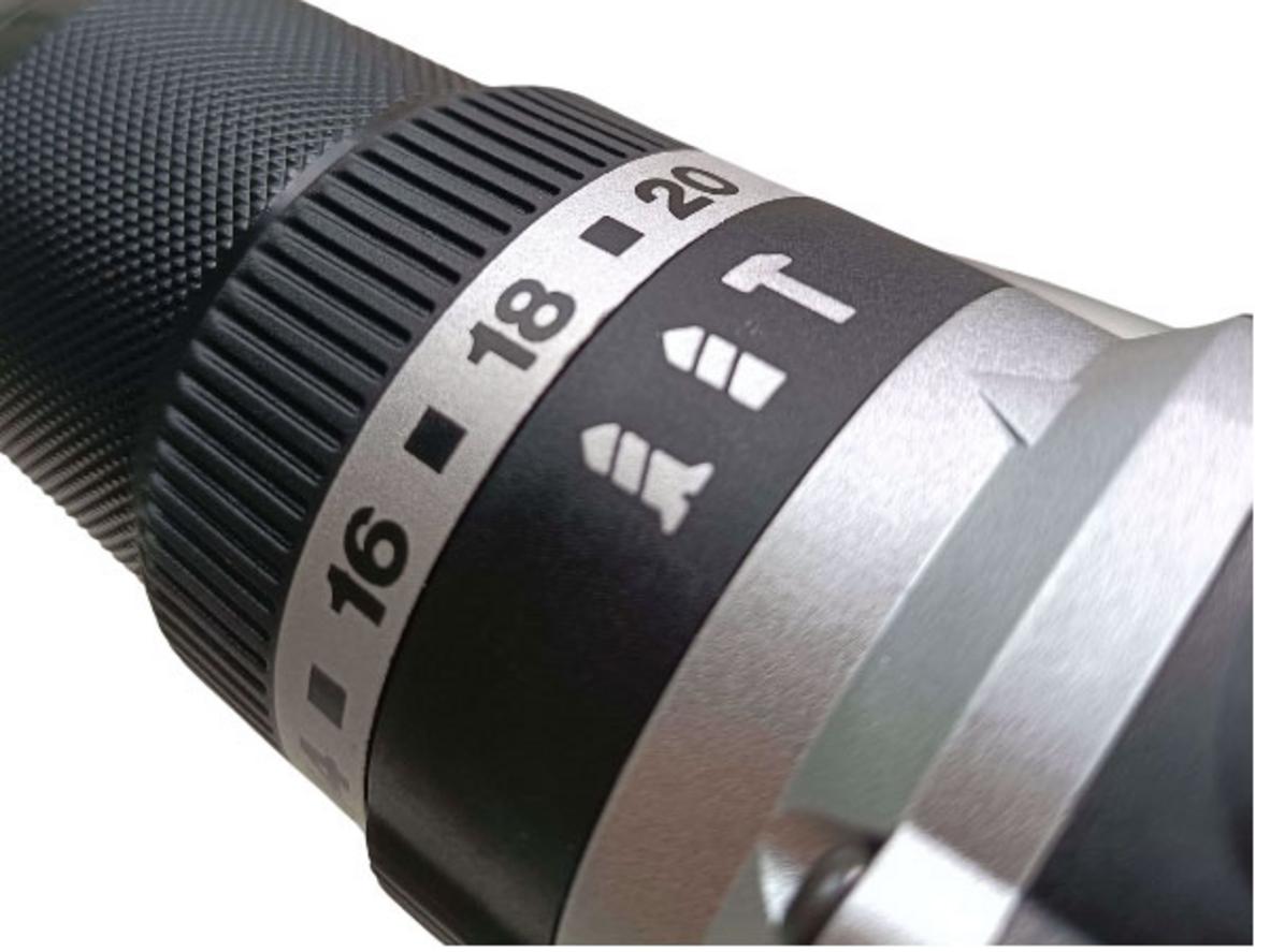 Bộ 2 pin 2.0Ah + sạc cho thời gian làm việc liên tục