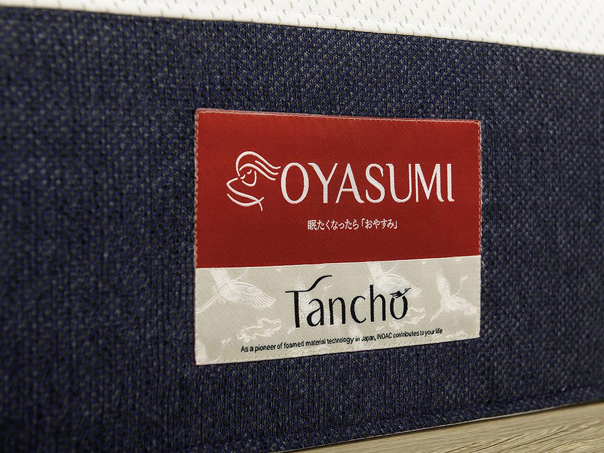 Memory Foam ~30mm ôm sát cơ thể — giảm điểm áp lực, tăng cảm giác nghỉ ngơi.