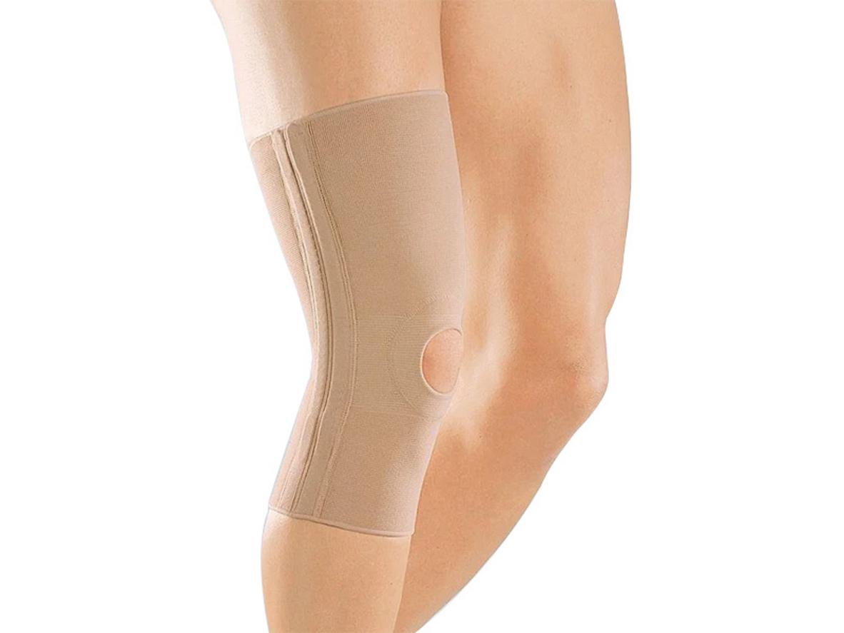 Hero image: Nẹp gối Medi Knee Support 605 — xem rõ vòng silicone bánh chè và 2 thanh nẹp hai bên.