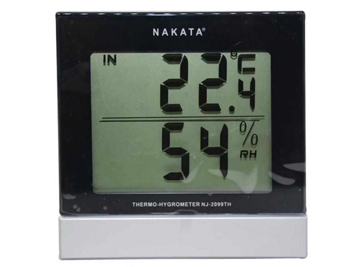 Cận cảnh các tính năng: cảm biến, màn hình, chân đế/móc treo.