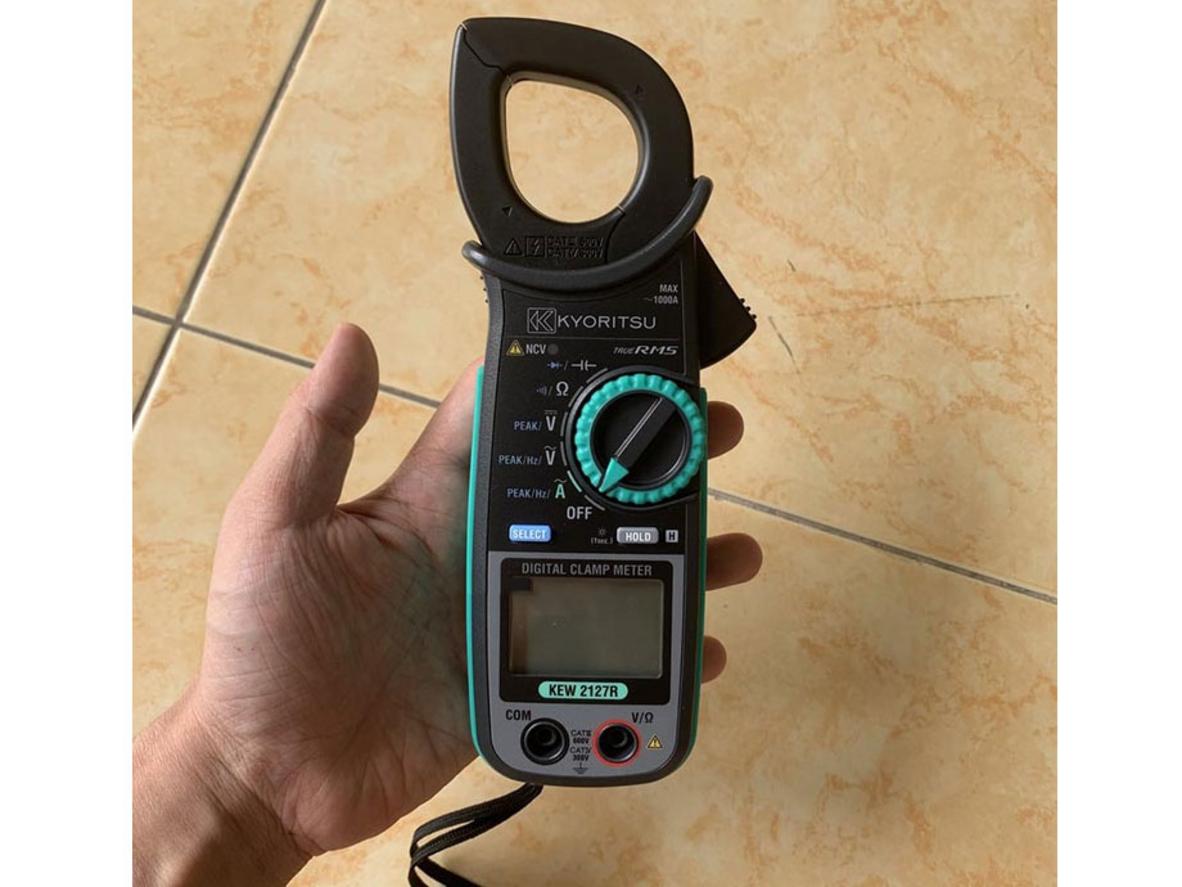 Peak Hold nắm bắt dòng khởi động để chẩn đoán.