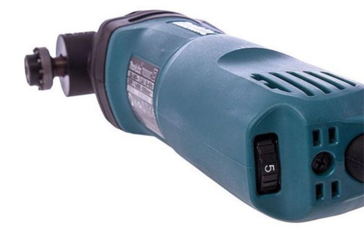Công suất và tốc độ Makita TM3000C
