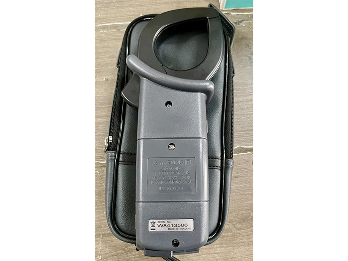 True RMS giúp đo chính xác ngay cả khi sóng bị méo