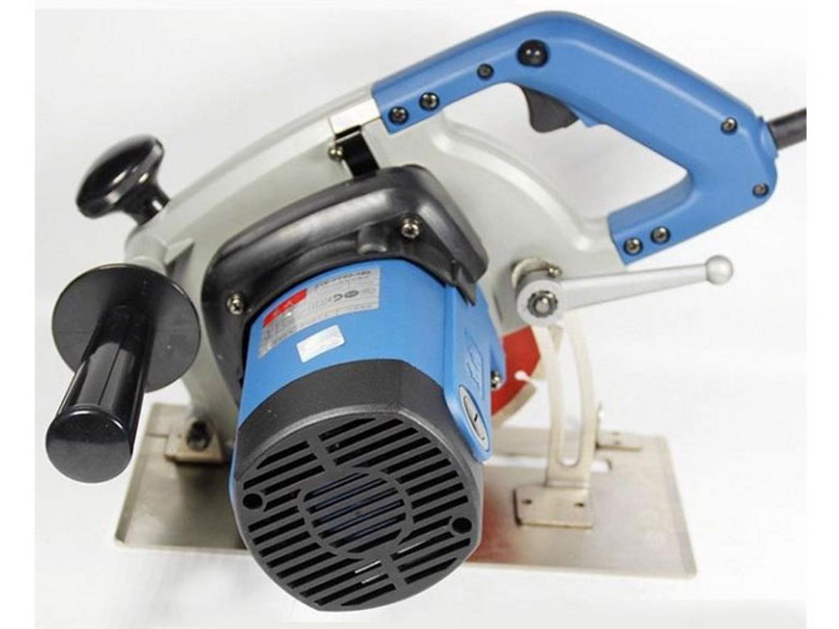 Ứng dụng thực tế: cắt gạch men, rãnh tường, và lát nền.