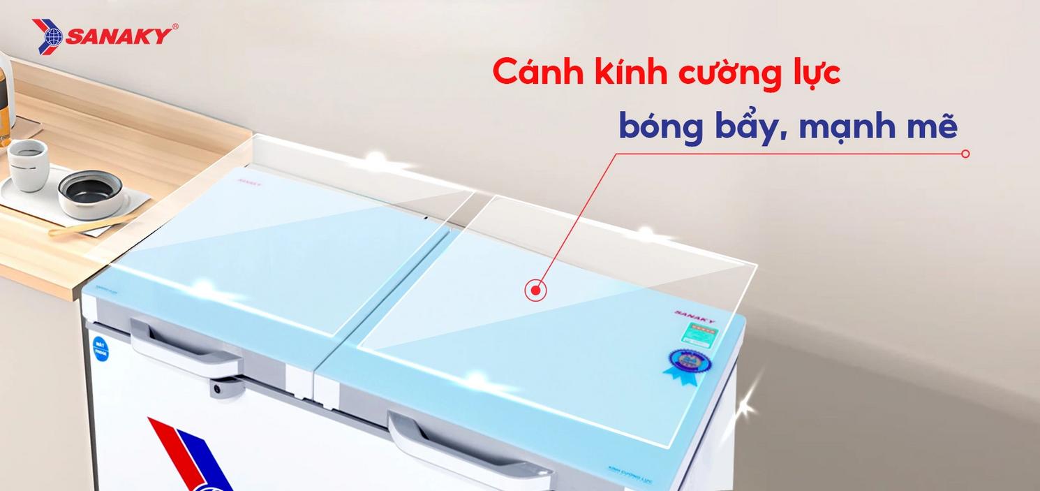 Minh họa luồng khí lạnh 360° và biểu đồ nhiệt độ; imagePrompt: Interior shot showing airflow arrows and temperature labels for freezer and cooler compartments.