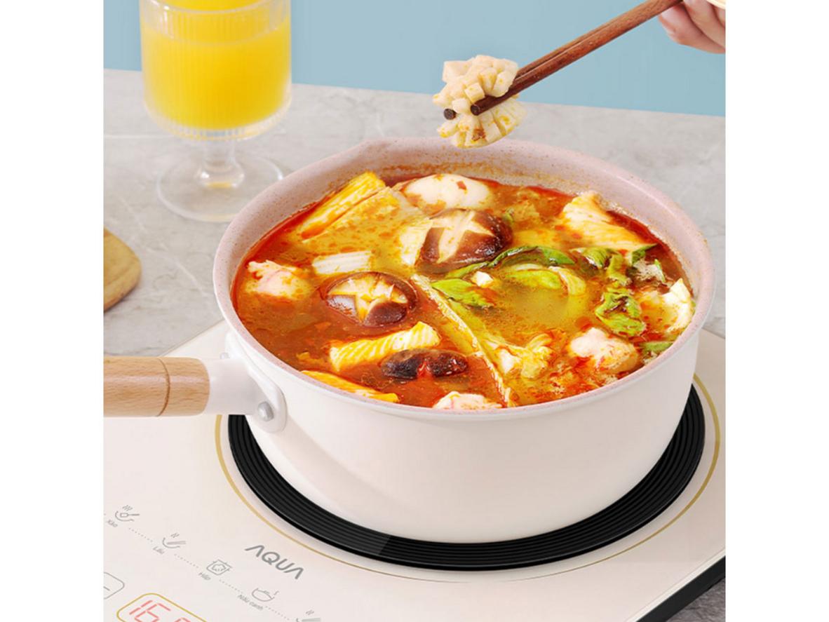 22 mức nhiệt và 8 chế độ nấu tự động
