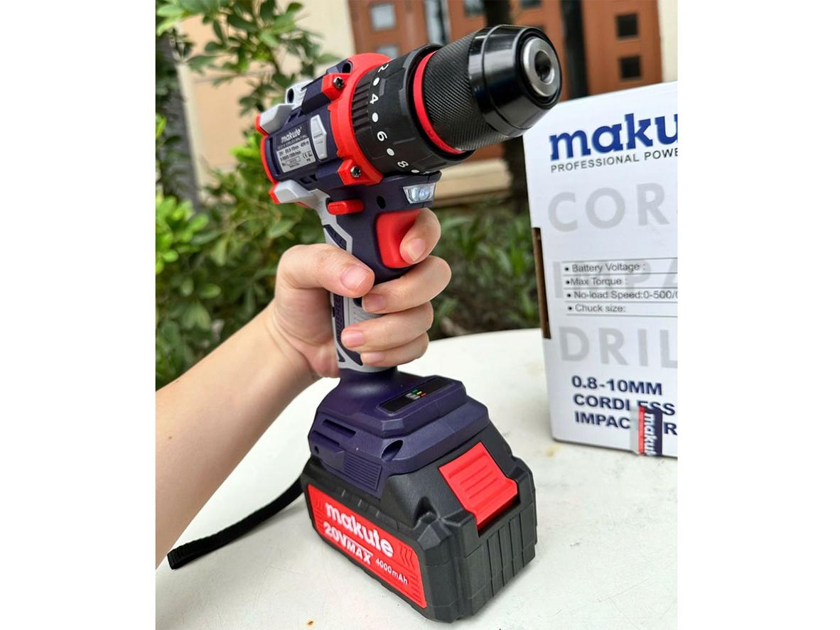 Mô-men xoắn 40 N.m và 2 cấp tốc độ cho hiệu suất làm việc cao.