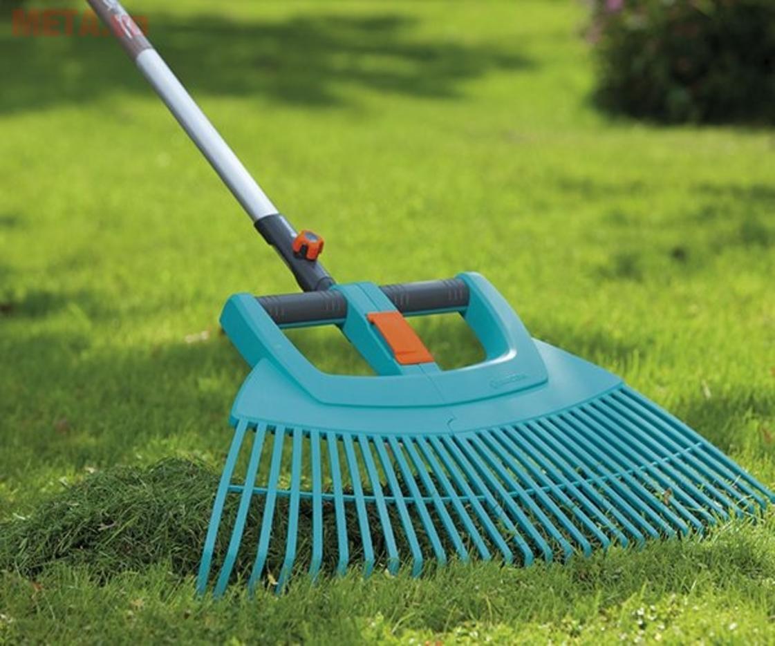 Đầu cào 77 cm cho diện tích lớn — thu gom nhanh.