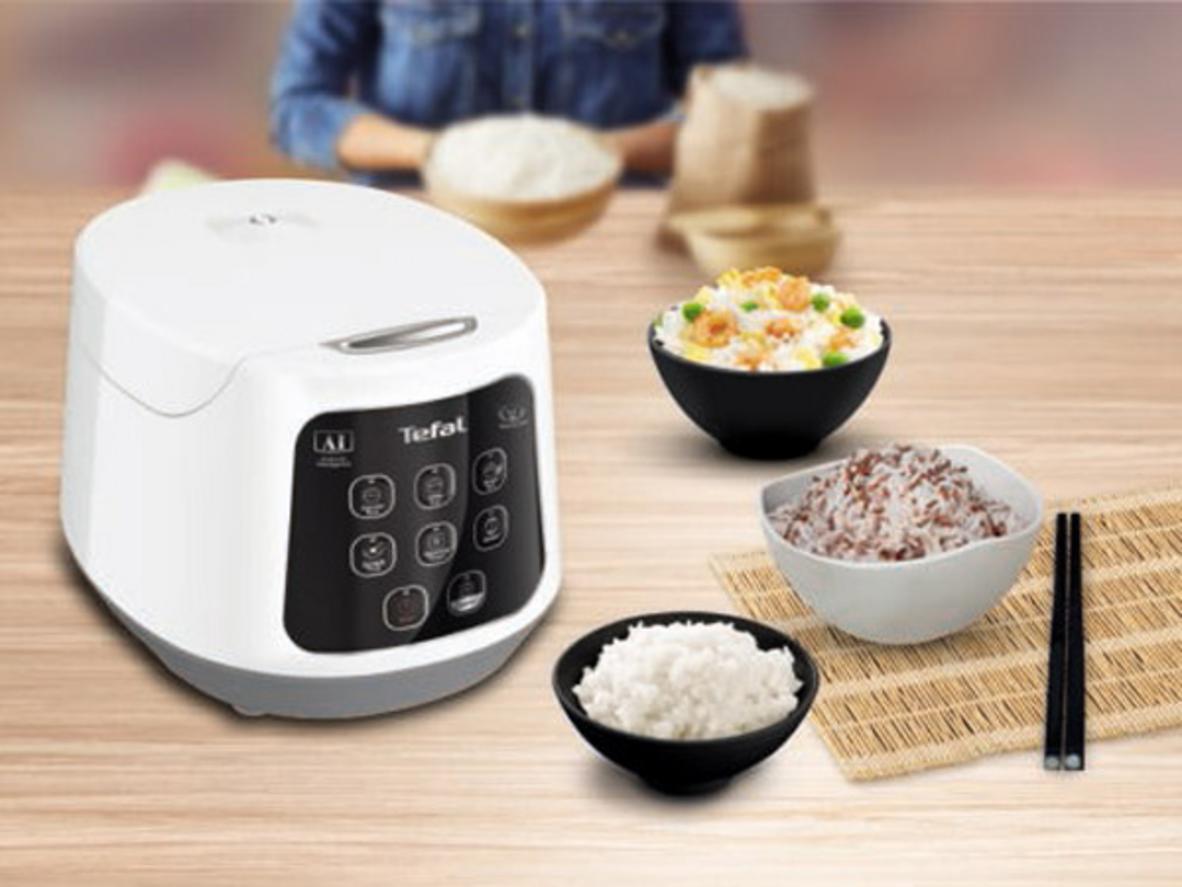 8 chế độ nấu linh hoạt + xửng hấp và phụ kiện kèm theo