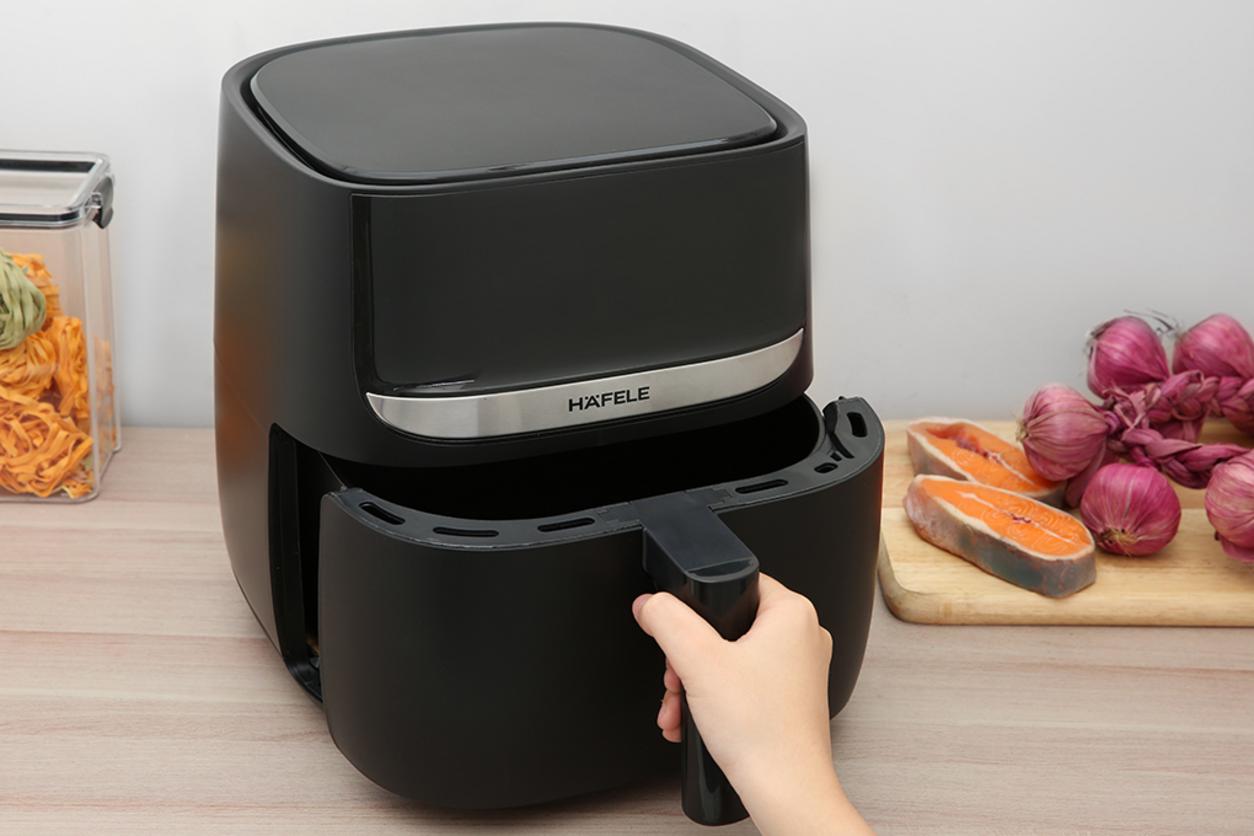 Bảng điều khiển LED với 8 chương trình nấu