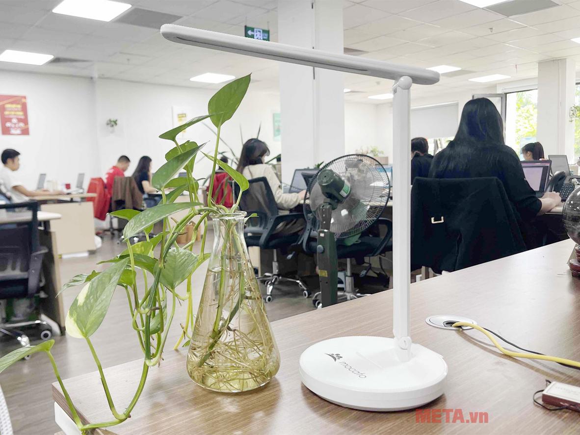 3 chế độ ánh sáng và dimming cảm ứng