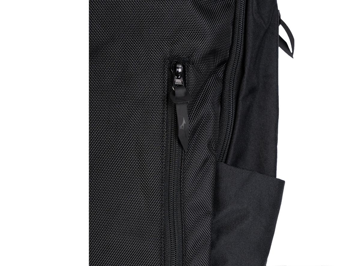 Ngăn laptop có đệm bảo vệ