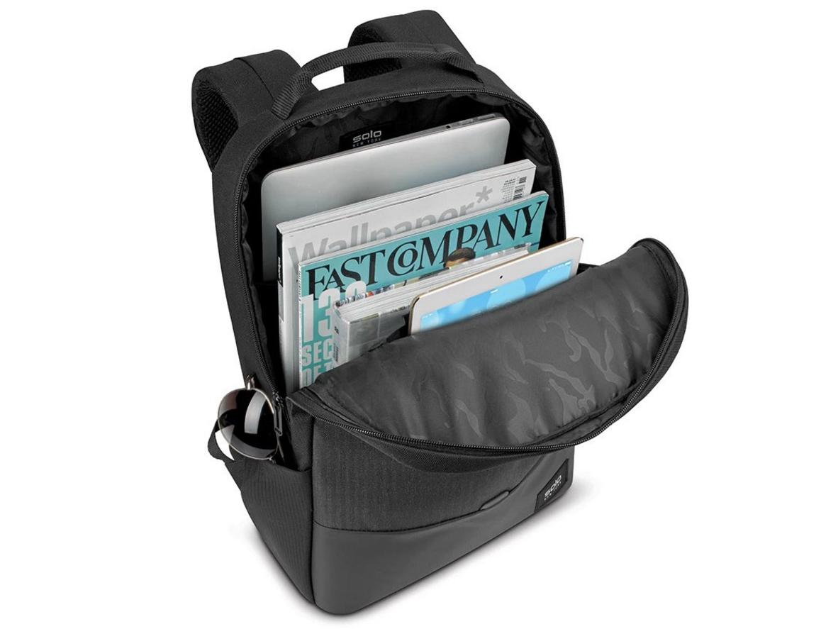 Ngăn chống sốc bảo vệ laptop 15.6 inch.