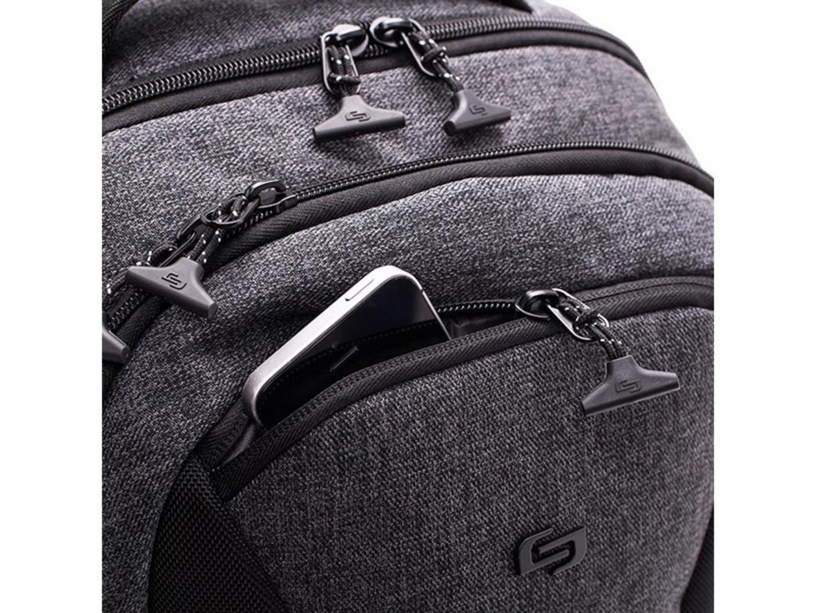 Nhẹ, dung tích lớn và chất liệu polyester bền