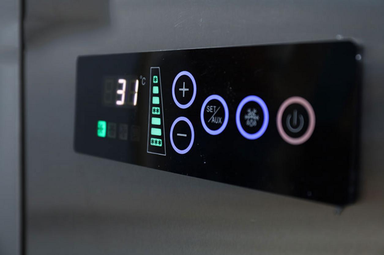 Công nghệ quạt gió: phân bổ hơi lạnh đều, giảm đóng tuyết