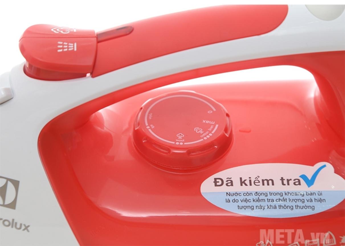 Tổng quan Bàn là hơi nước Electrolux ESI5116