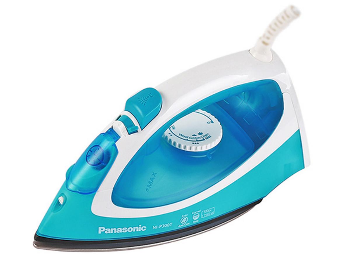 Tổng quan Bàn là hơi nước Panasonic PABU-NI-P300T