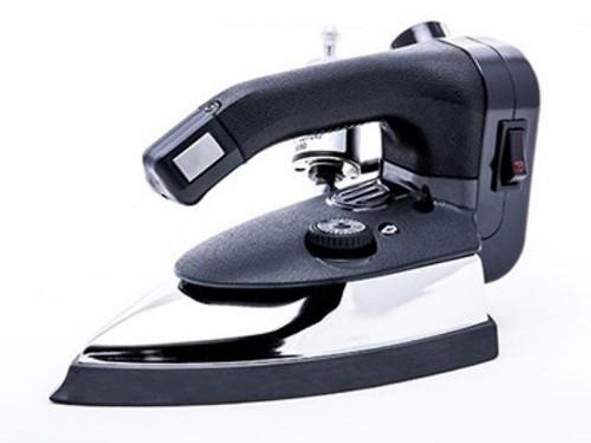 Tổng quan Bàn ủi hơi nước treo SilverStar EZ-300