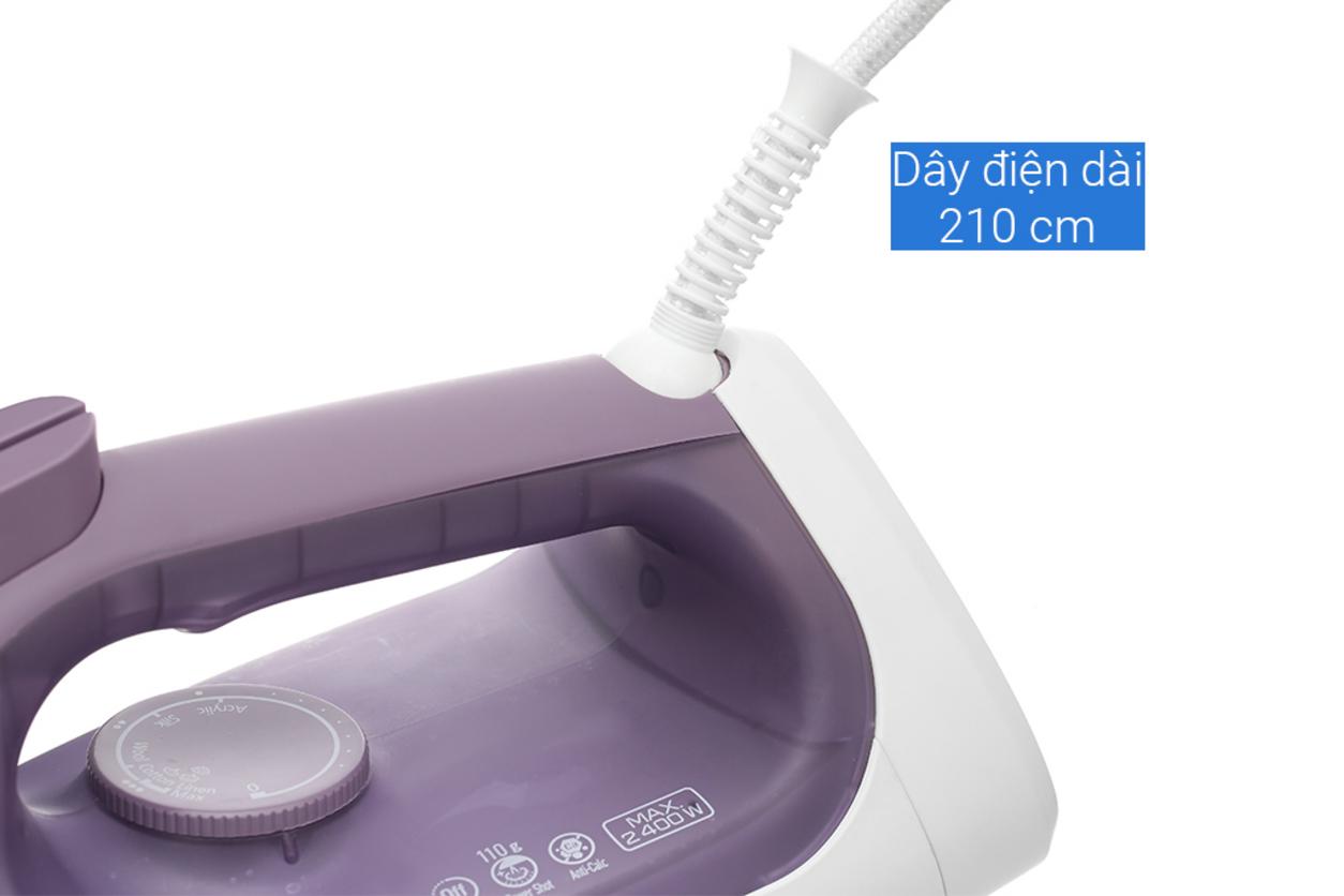Đế Ceramic chống dính với rãnh U giúp lướt mượt.