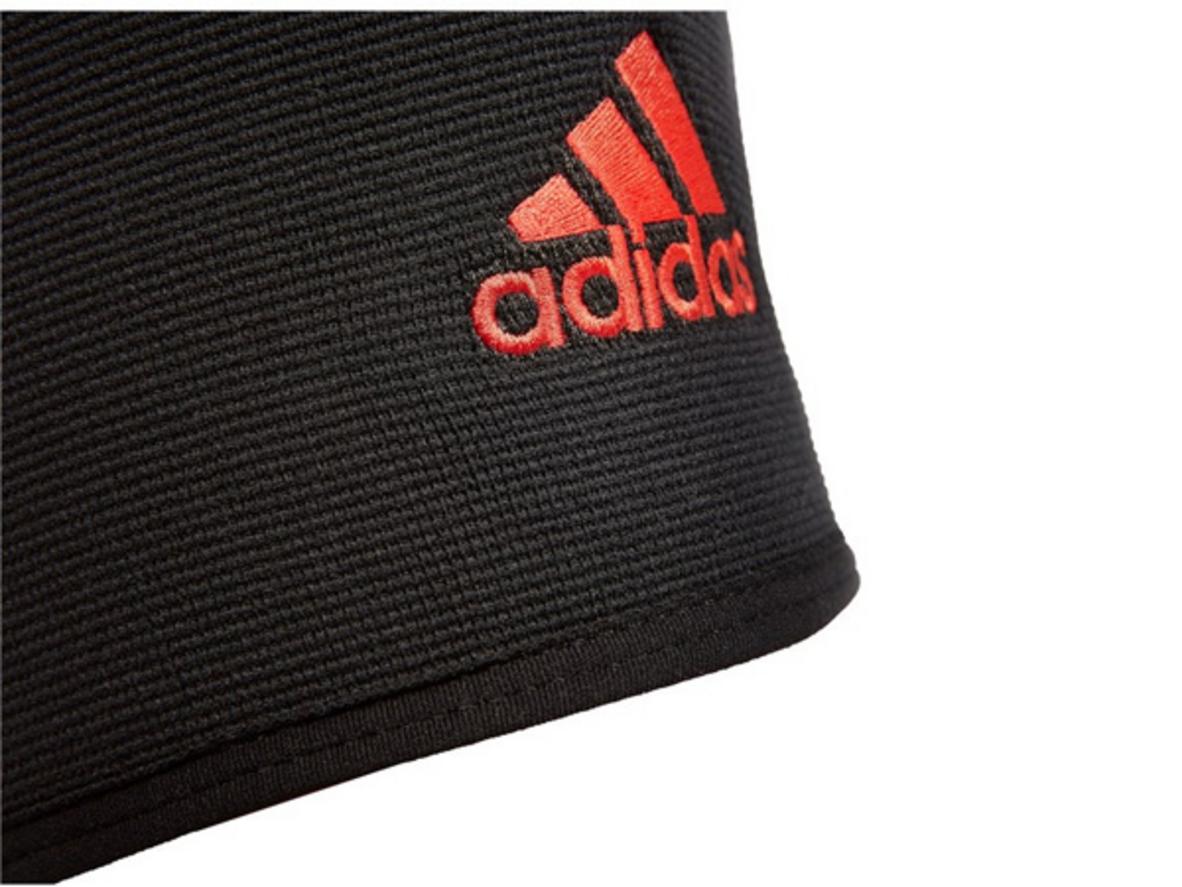 Chất liệu Nylon và Elastane của băng đầu gối ADSU-12424RD