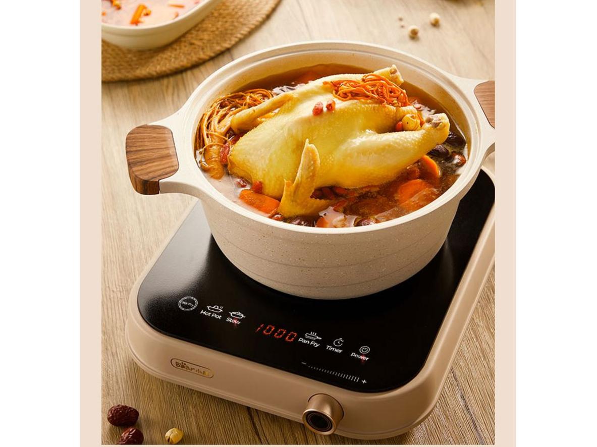 8 mức nhiệt và 4 chế độ nấu tiện lợi