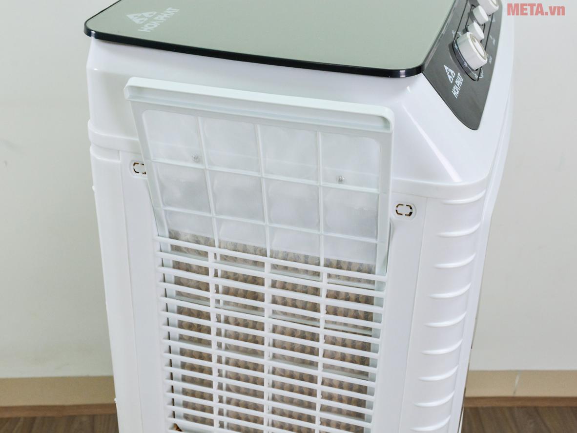 Bình nước 55L và bơm chống cạn cho hoạt động liên tục