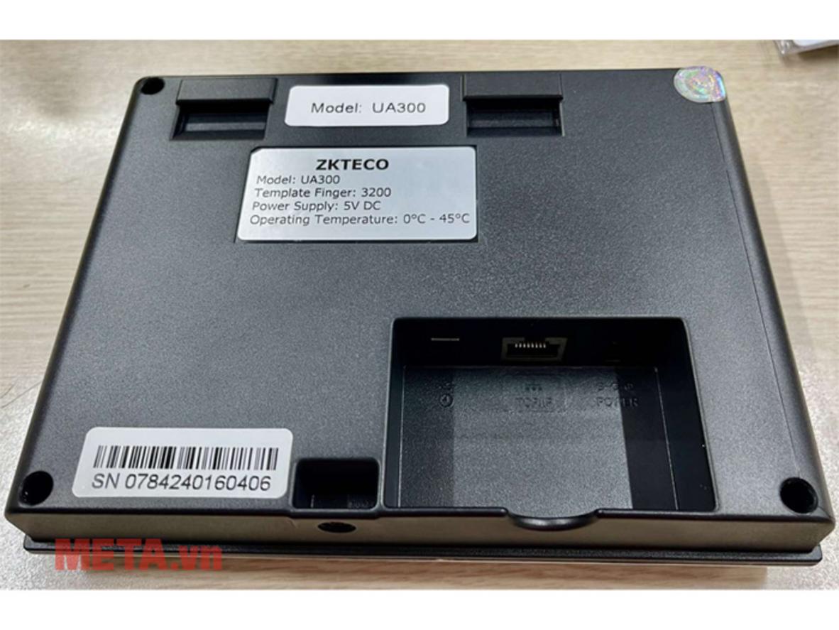Giao diện phần mềm và ví dụ file Excel xuất từ thiết bị UA300